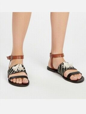 Old Navy Woven Tribal Tasseled Faux Leather Sandals Flats Shoes Black